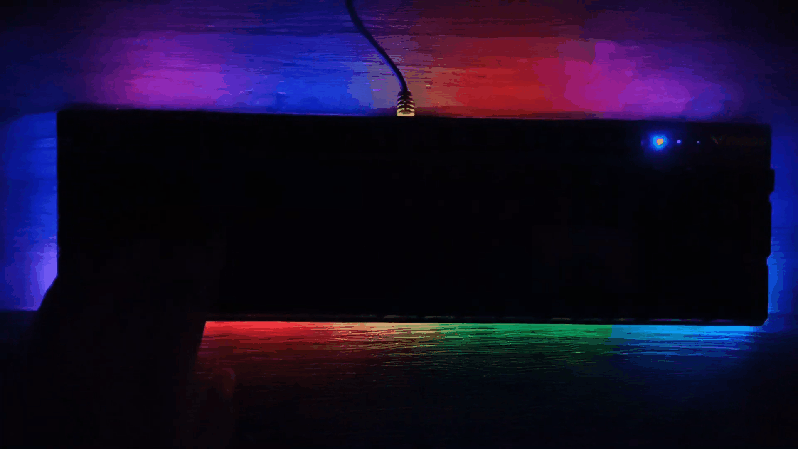 RGB幻彩雙背光系統，更炫酷的遊戲機械鍵盤！_新浪眾測