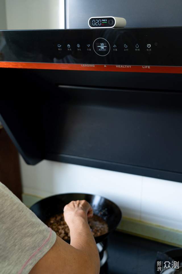 厨房终于没味了!cleadeep澄一净味净烟机体验_新浪众测