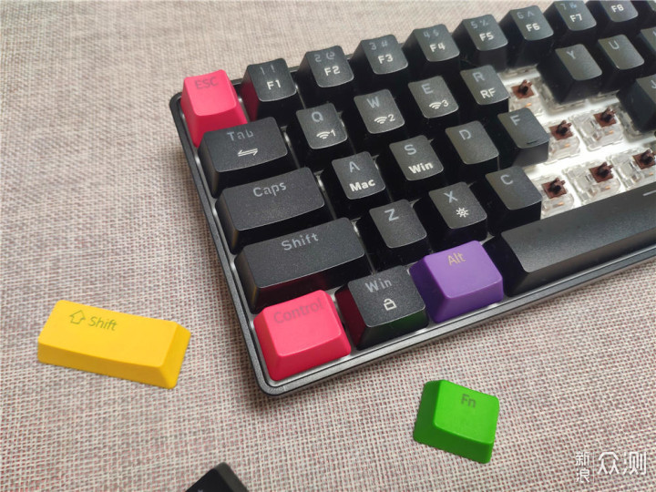 69键、支持DIY、带小数字键、随意携带的键盘_新浪众测
