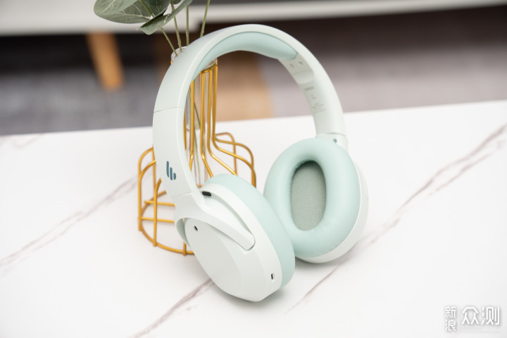 头戴式耳机：我为什么买了漫步者W820NB？_新浪众测