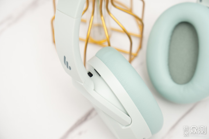 头戴式耳机：我为什么买了漫步者W820NB？_新浪众测