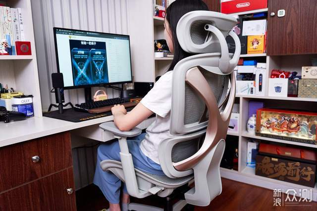 电脑椅也有优雅颜值！她的永艺XY椅-月光骑士_新浪众测