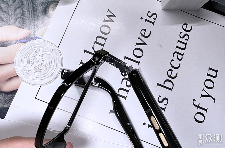 眼镜里塞了个蓝牙耳机是个什么体验?_新浪众测