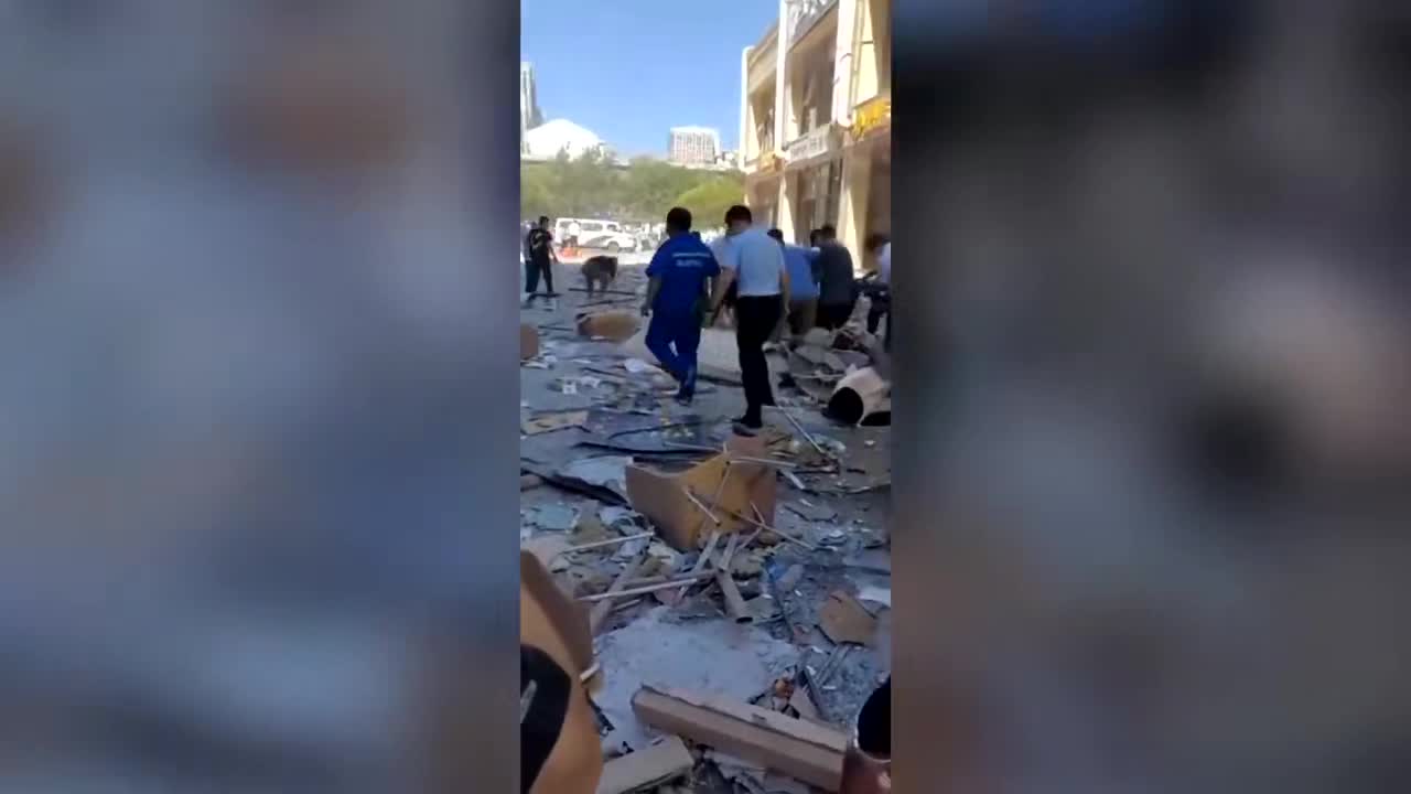 三河燕郊一商业街商铺发生爆炸消防部门紧急救援