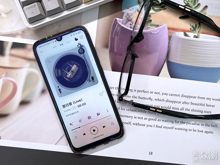 眼镜里塞了个蓝牙耳机是个什么体验?_新浪众测