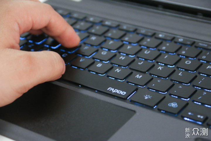 雷柏XK200S键盘：专为Surface Pro订制_新浪众测
