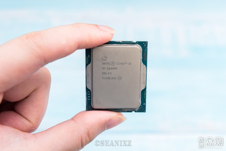 国内市场特供，intel 酷睿 i5-12490F性能测试_新浪众测