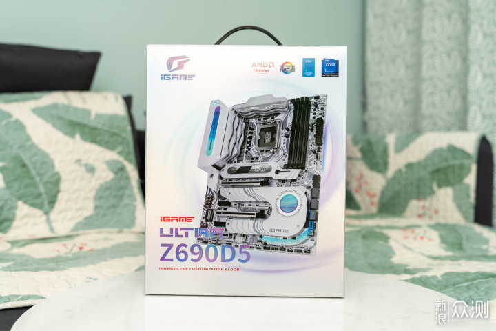 i9+iGame信仰上手, Z690颜值担当_新浪众测
