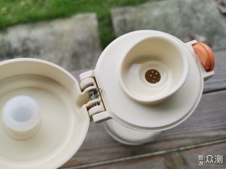 加热保温充电, 一杯搞定: 聪米智能暖水杯体验_新浪众测