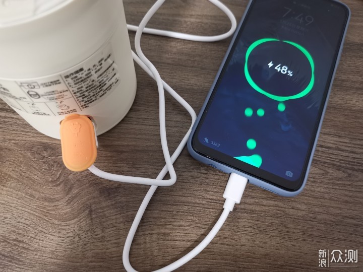加热保温充电, 一杯搞定: 聪米智能暖水杯体验_新浪众测