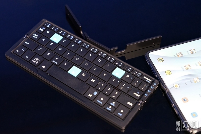 OPPO Find N生产力配件，BOW五款便携键盘横评_新浪众测
