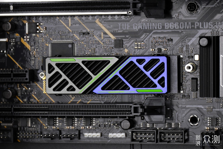 更快、更稳,是时候升级 PCIe4.0 固态硬盘啦_新浪众测