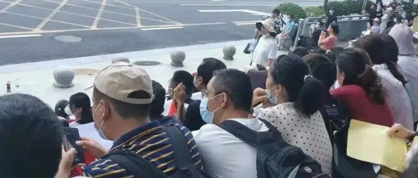 河南村镇银行的危机，是怎么从“村镇”波及全国的？