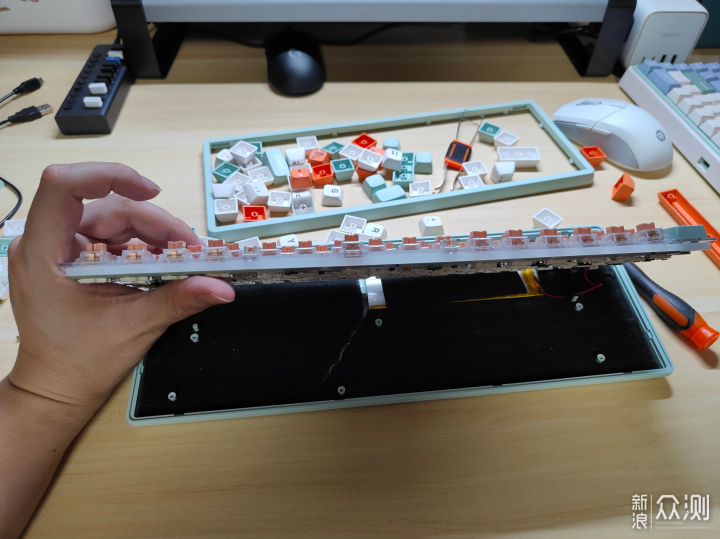 好看、好听、好用，狼途L9机械键盘拆解评测_新浪众测