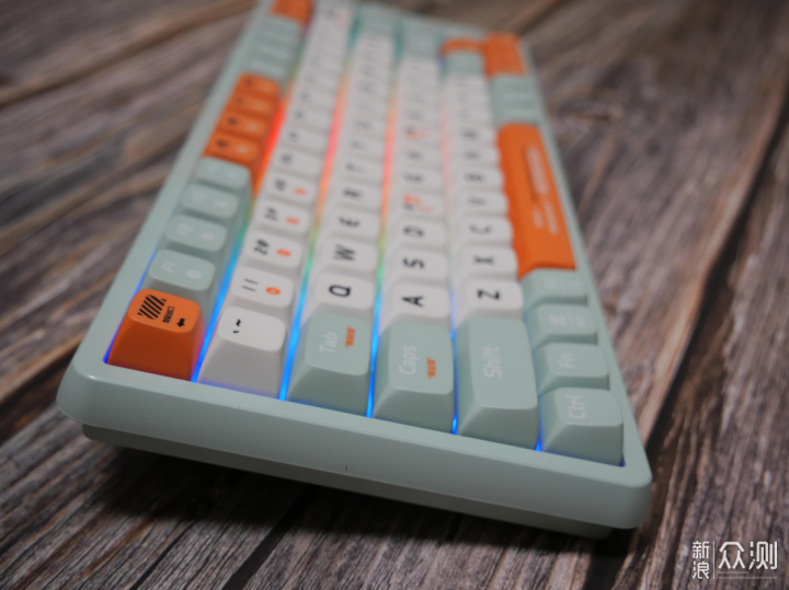 好看、好听、好用，狼途L9机械键盘拆解评测_新浪众测