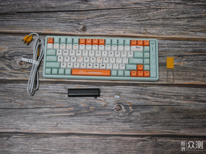 好看、好听、好用，狼途L9机械键盘拆解评测_新浪众测