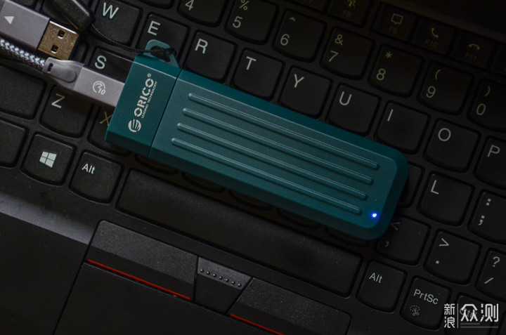 穿件马甲,跑得又快又稳:ORICO透明硬盘盒_新浪众测