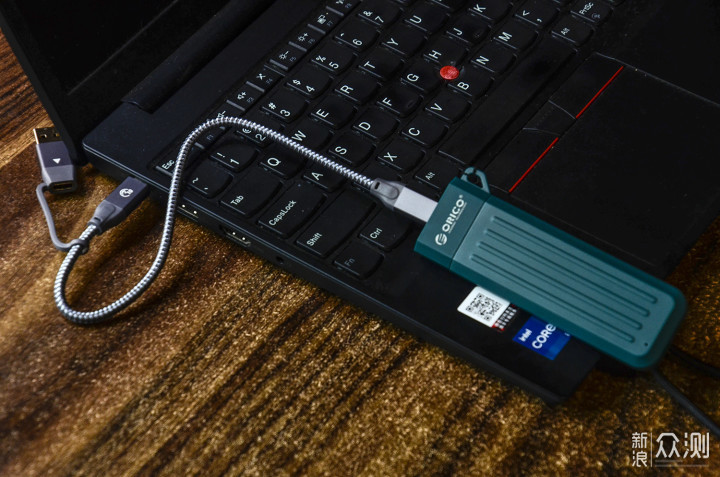 穿件马甲,跑得又快又稳:ORICO透明硬盘盒_新浪众测