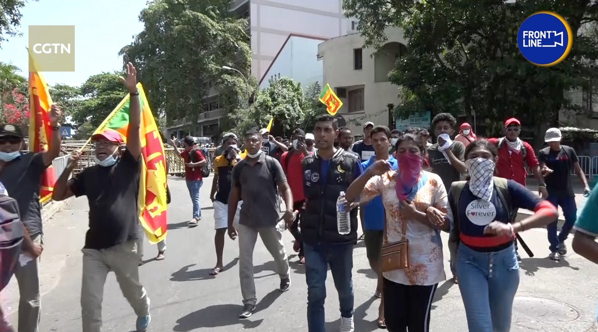 直击现场！斯里兰卡宣布国家进入紧急状态