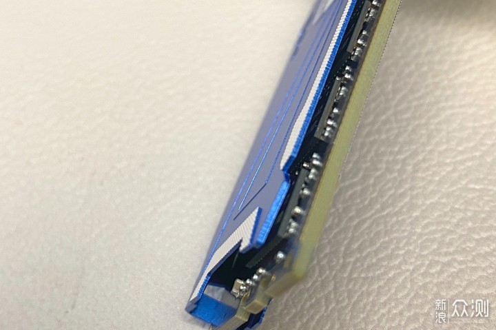 暑期装机隔绝内存疯涨，铨兴DDR43600实惠之选_新浪众测