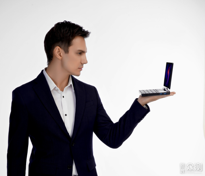 2022年超极本怎么选?GPD Pocket 3模块化镇场_新浪众测
