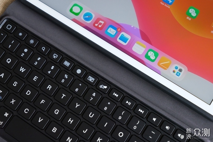 iPad实用配件,雷柏XK300蓝牙键盘体验_新浪众测