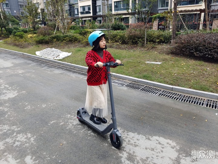 長途代步車，宏碁智選樂騎智能化電動車滑板通心麵
