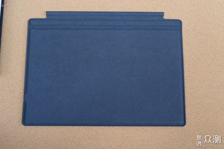手感顺滑平板键盘,更好用的Surface Pro伴侣_新浪众测