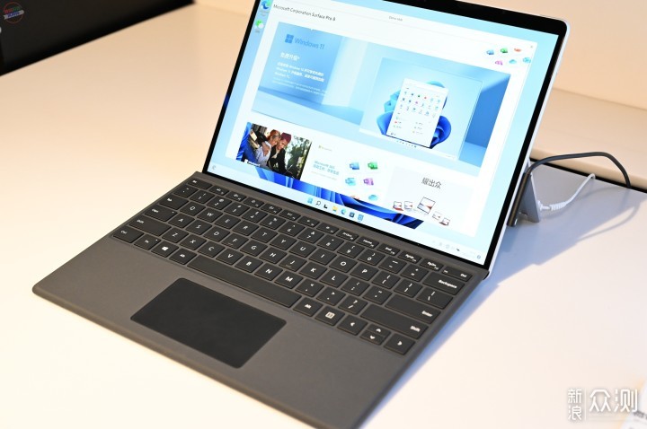 手感顺滑平板键盘，更好用的Surface Pro伴侣_新浪众测