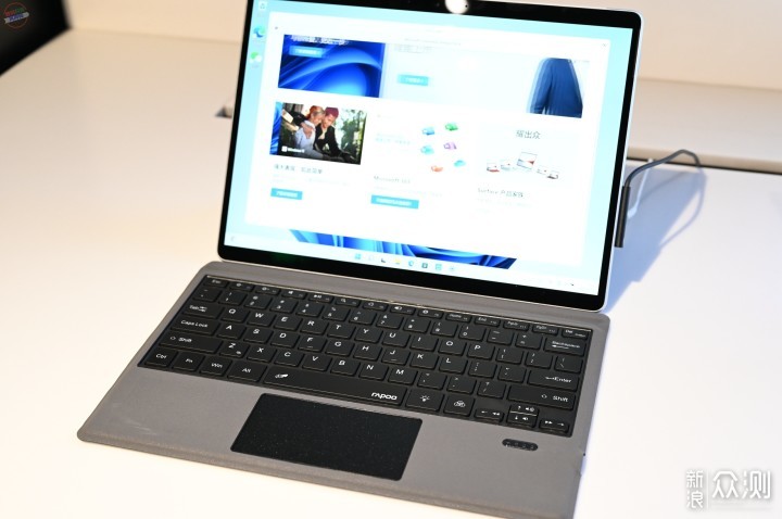 手感顺滑平板键盘,更好用的Surface Pro伴侣_新浪众测