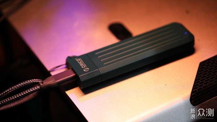 花一百多给闲置的SSD配个有颜值的盒子_新浪众测