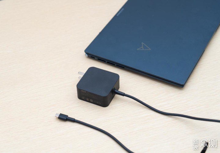 AMD Yes!超薄A4本华硕灵耀X 13锐龙版评测!_新浪众测