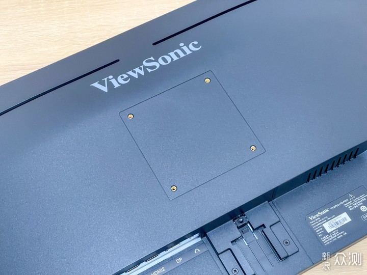 玩乐干活两不误:优派显示器VX2762-HD-PRO-2_新浪众测