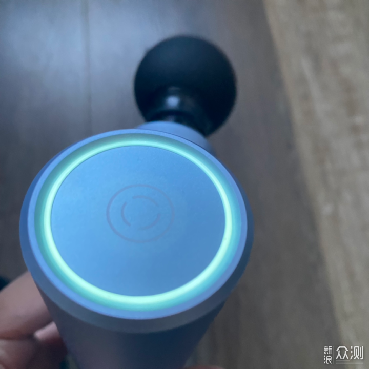 筋膜枪专业真实测评:有品mini VS 云麦CC_新浪众测