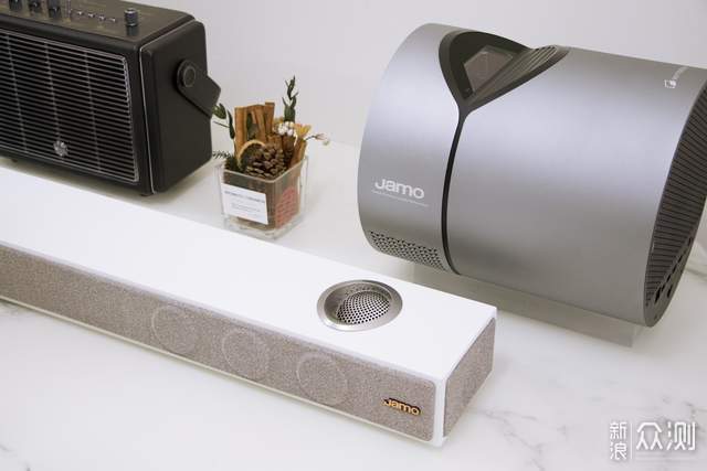 万元投影体验如何?慧示H3超短焦投影仪_新浪众测