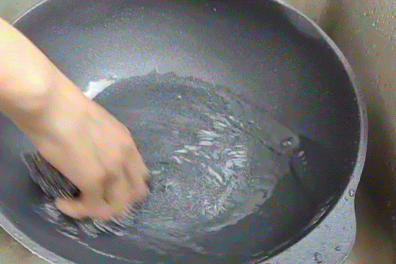 為了保住“鐵飯碗”,我給老婆買了個新鍋_新浪眾測