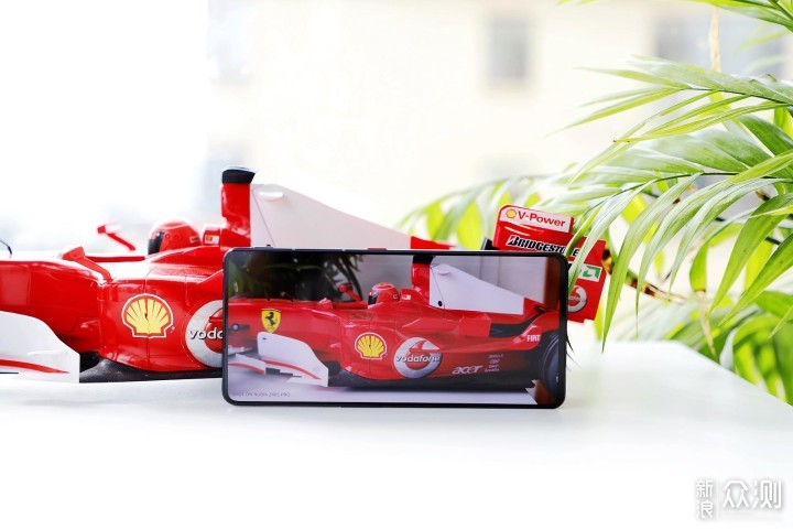 直屏机回归旗舰，Nubia Z40S Pro功不可没_新浪众测