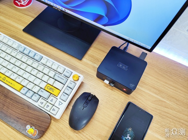 同等配置性能更高,零刻EQ59 PRO迷你电脑评测_新浪众测
