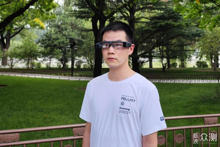 佩戴米家眼镜相机是什么体验?看哪拍哪_新浪众测