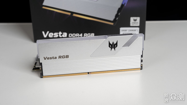 DDR5降价后值得买吗?对比高频DDR4数据告诉你_新浪众测