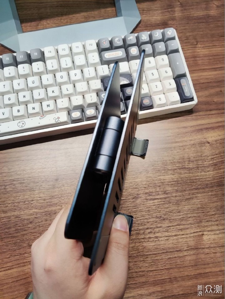 磨刀不误砍柴工,晒一晒最近更新的桌面好物_新浪众测