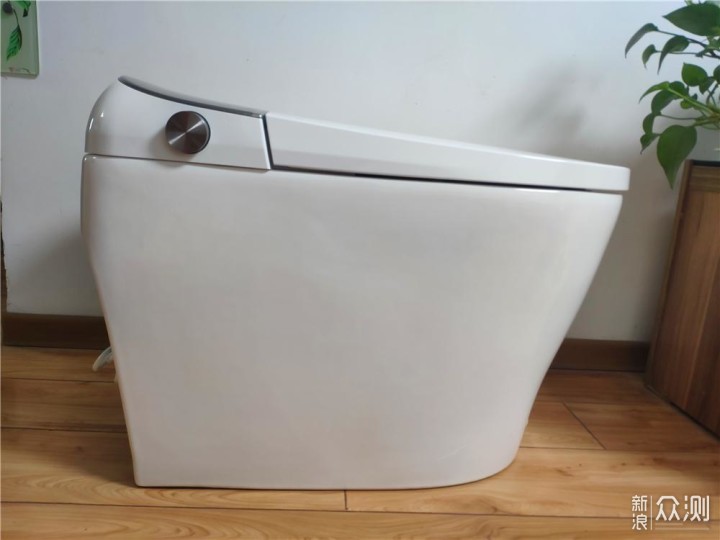 新品体验:强劲增压、双模式冲水、智能清洗_新浪众测