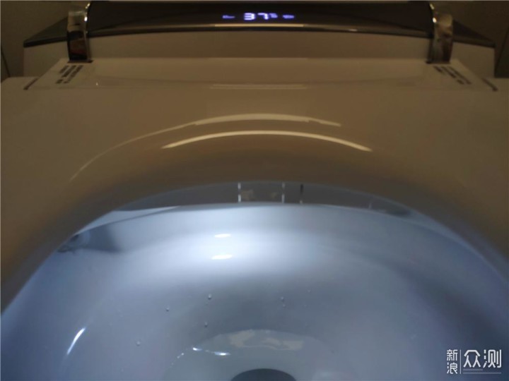 新品体验:强劲增压、双模式冲水、智能清洗_新浪众测