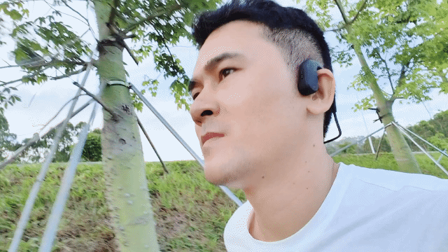 擺脫拘束暢享自由,這才是運動耳機應有的定位_新浪眾測