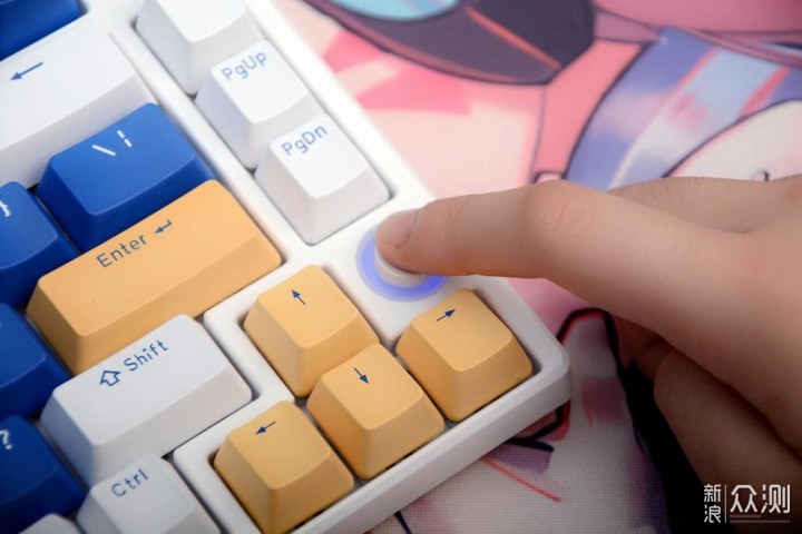 自带拨杆,HELLO GANSS HS75T三模键盘开箱_新浪众测