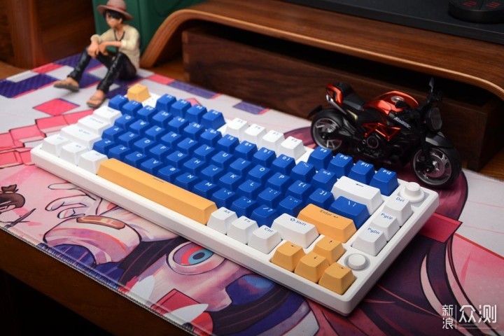 自带拨杆,HELLO GANSS HS75T三模键盘开箱_新浪众测