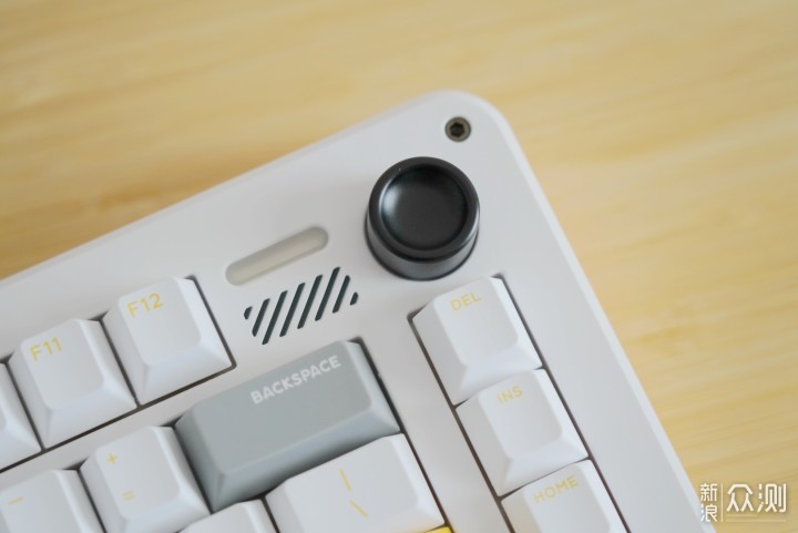 旋钮消音-IQUNIX ZX75重力波三模机械键盘体验_新浪众测