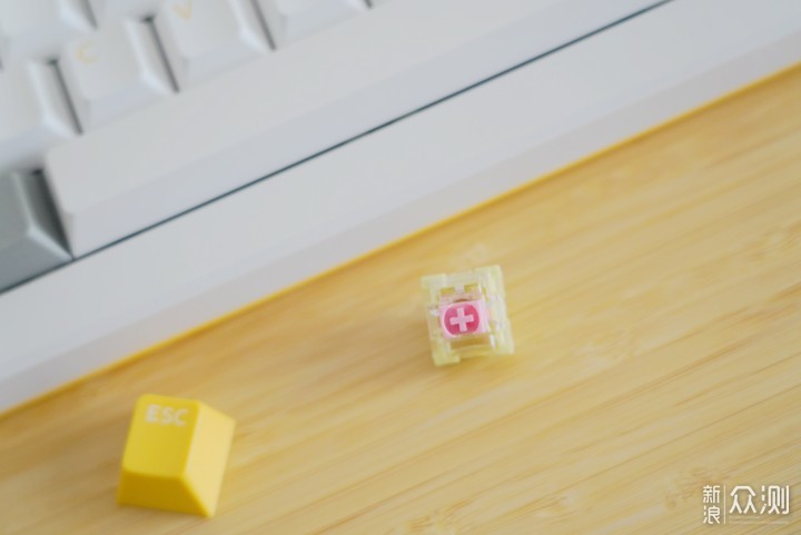 旋钮消音-IQUNIX ZX75重力波三模机械键盘体验_新浪众测