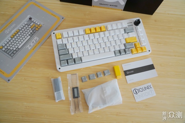 旋钮消音-IQUNIX ZX75重力波三模机械键盘体验_新浪众测