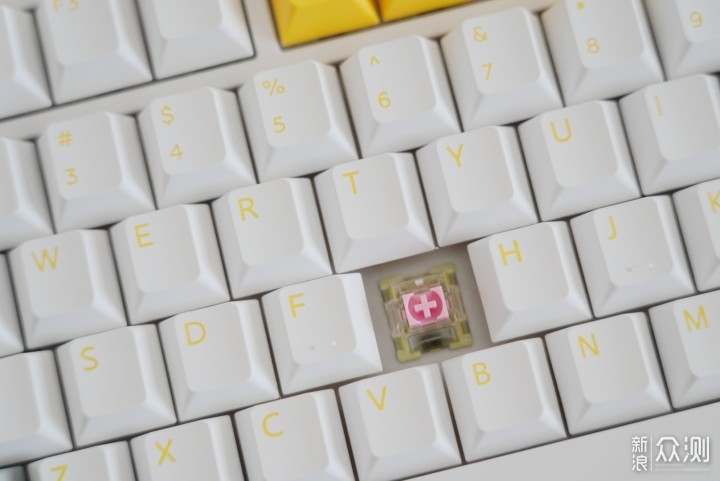 旋钮消音-IQUNIX ZX75重力波三模机械键盘体验_新浪众测